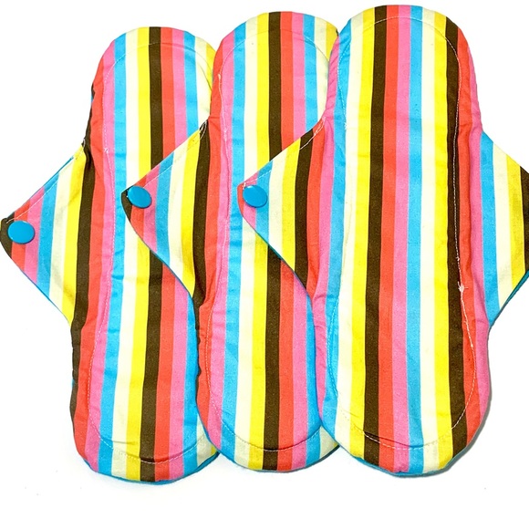 New Menstrual Pad set of 3 (three) in a fun, retro striped print. Heavy Pads. - Picture 4 of 5